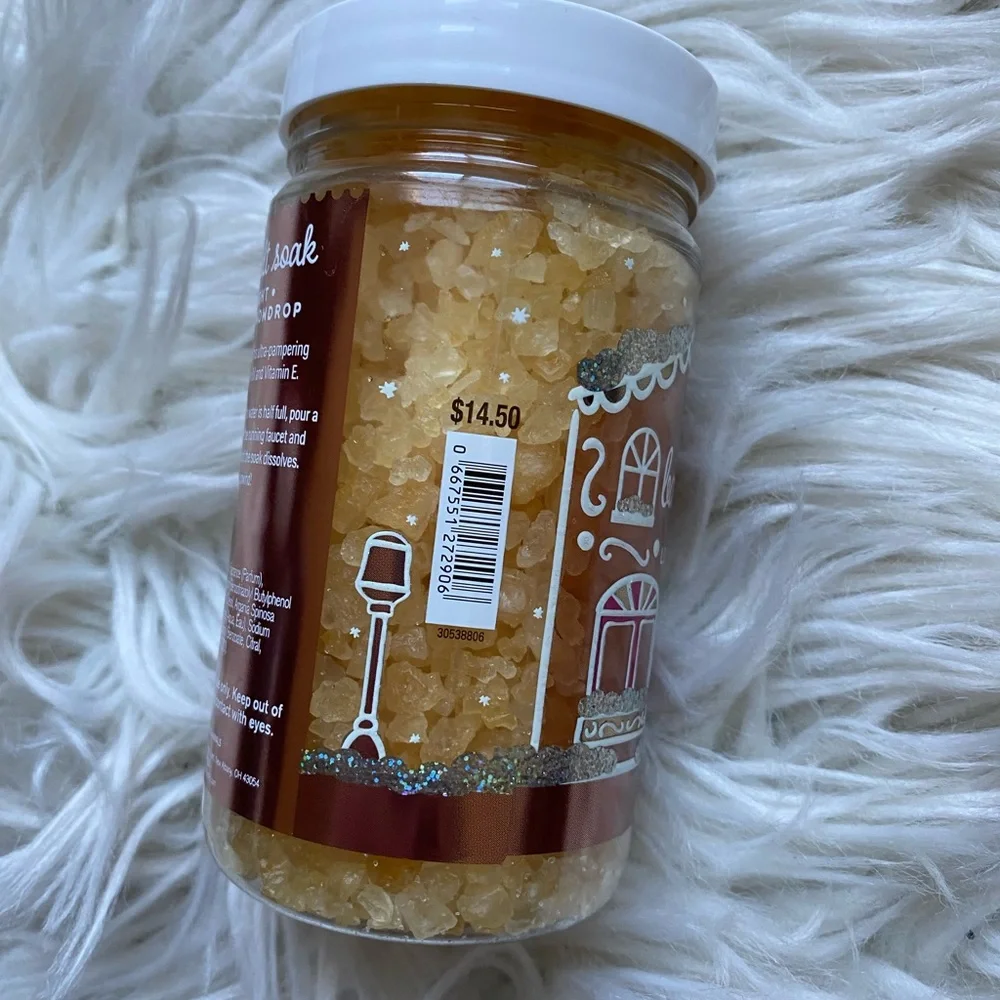 Bath & Body Works bath salts
